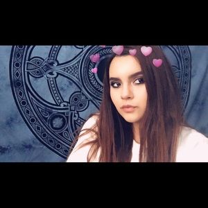 Meet your Posher, Madyson